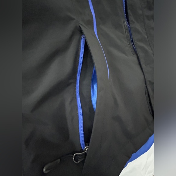 The North Face Winter Two-in-One Jacket, Size M - Picture 5 of 16